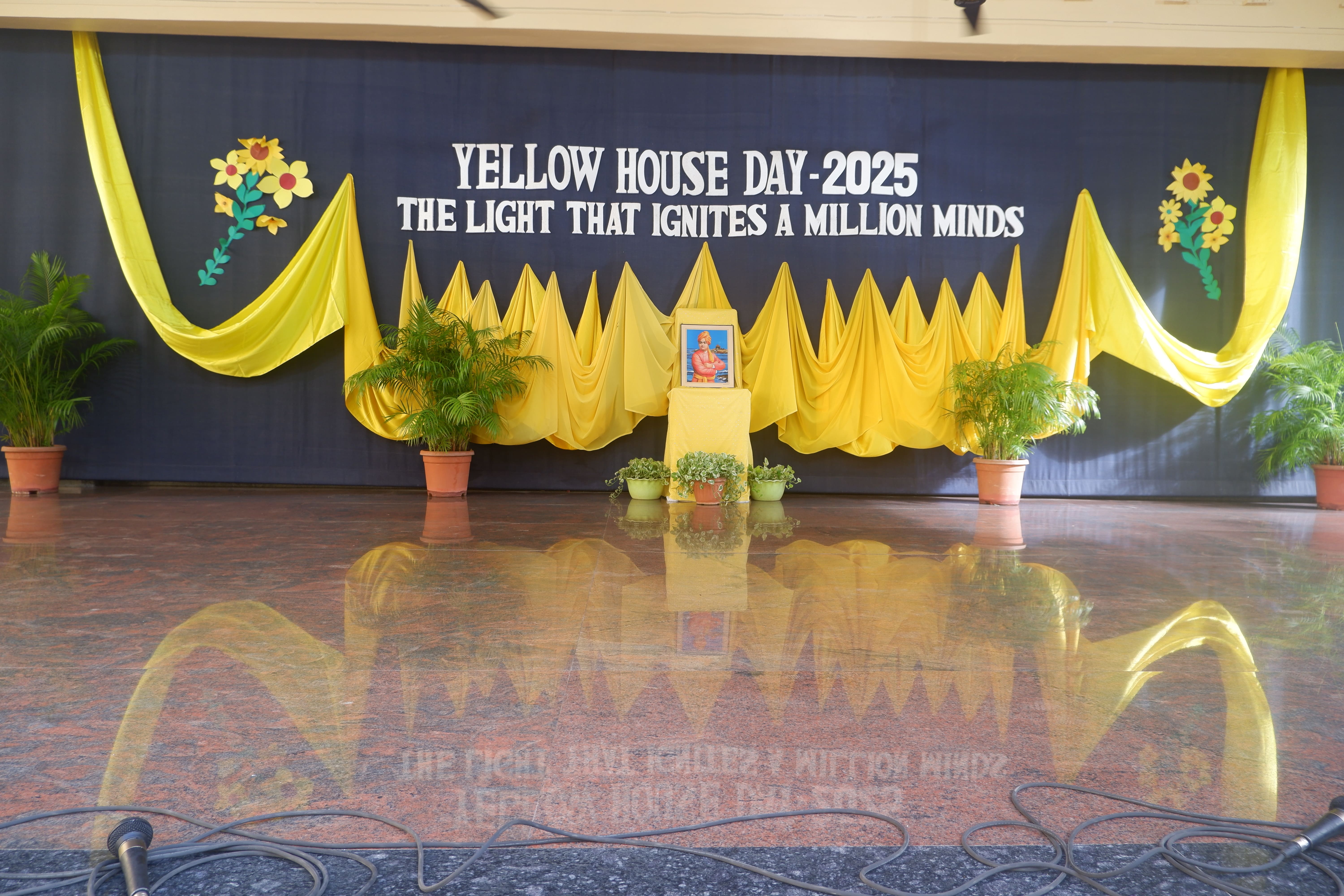 YELLOW HOUSE DAY OCTOBER 2025